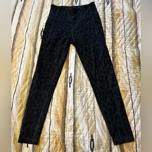 Victoria's Secret High Rise Leopard Cheetah Print Active Leggings Black Size 6
